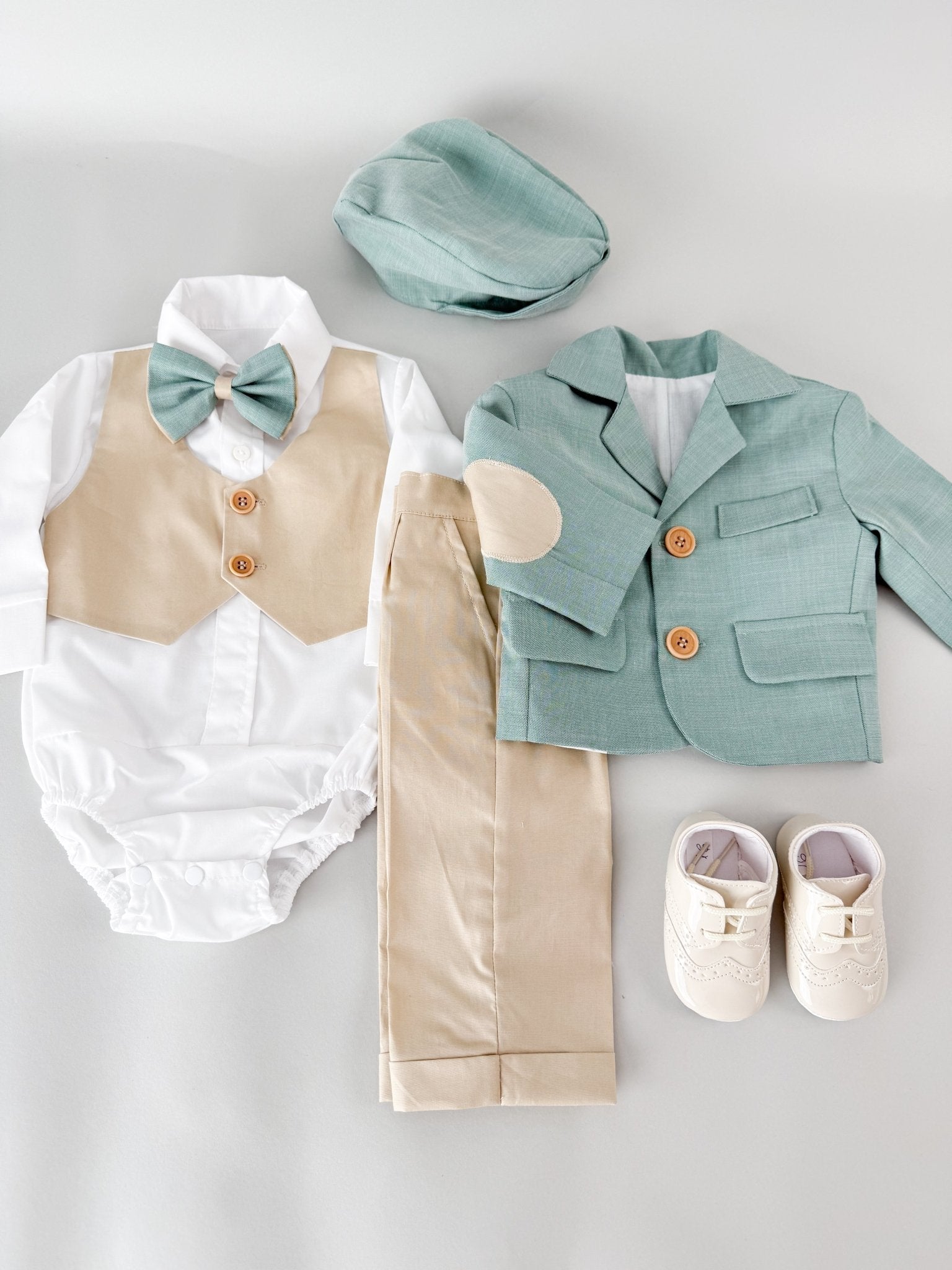 Costum botez baiat din In cu incaltaminte - Botez bebelusi