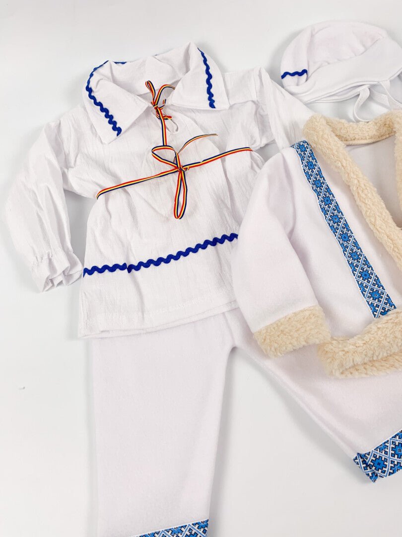 Costum traditional botez baiat Codrin - Botez bebelusi