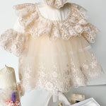 Set pentru botez fetita, rochie cu dantela Aimee,lumanare ceara naturala,trusou - Botez bebelusi