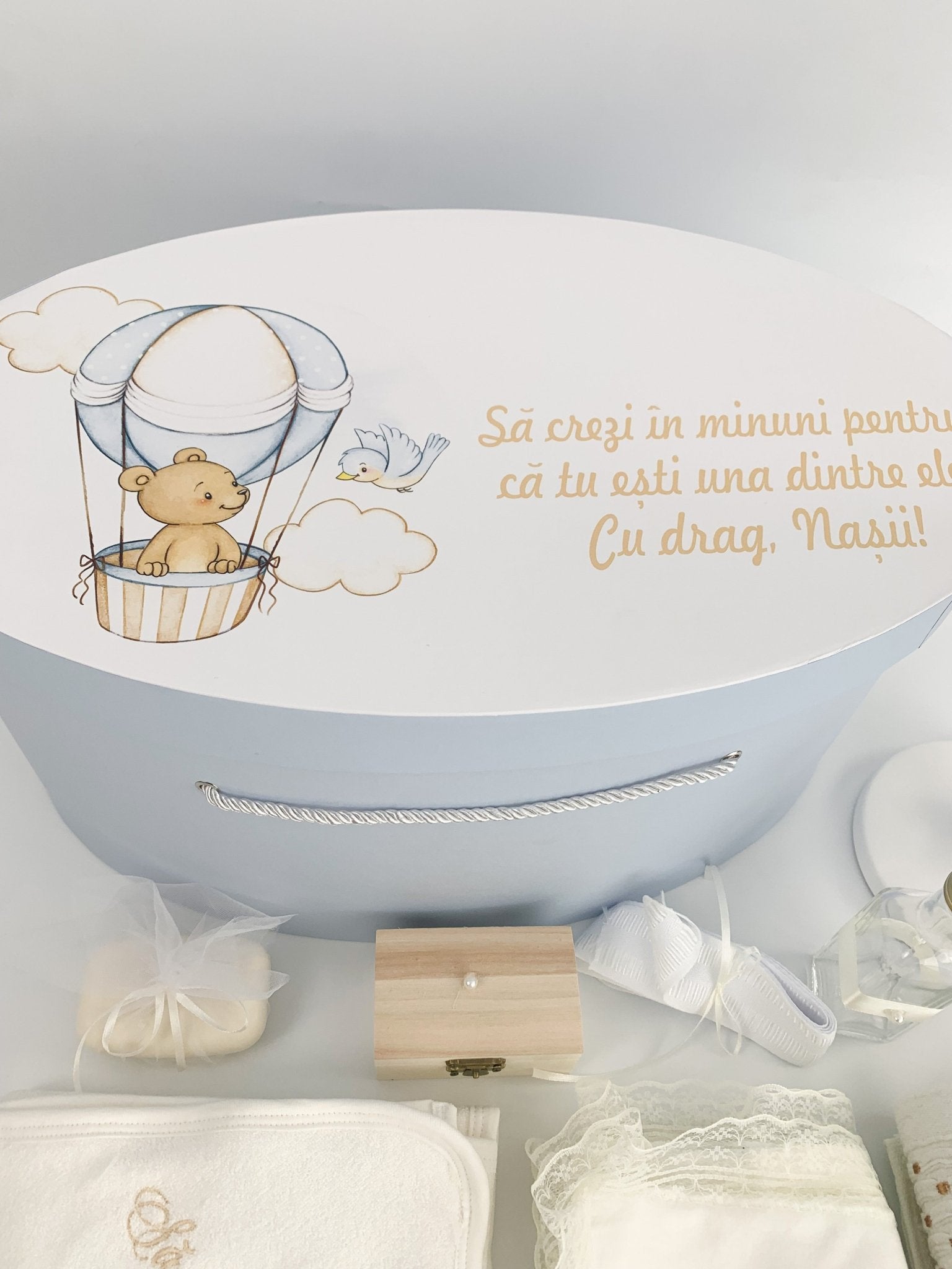 Trusou botez complet albastru cu ursulet cu baloane - Botez bebelusi