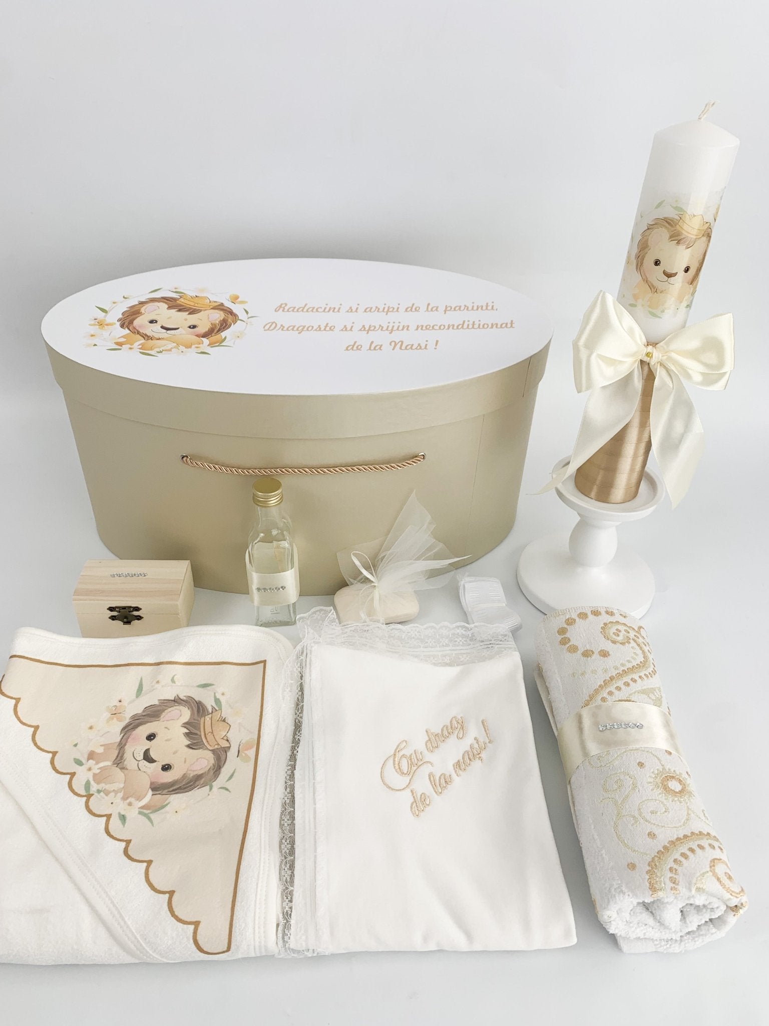 Trusou botez complet auriu cu leu - Botez bebelusi