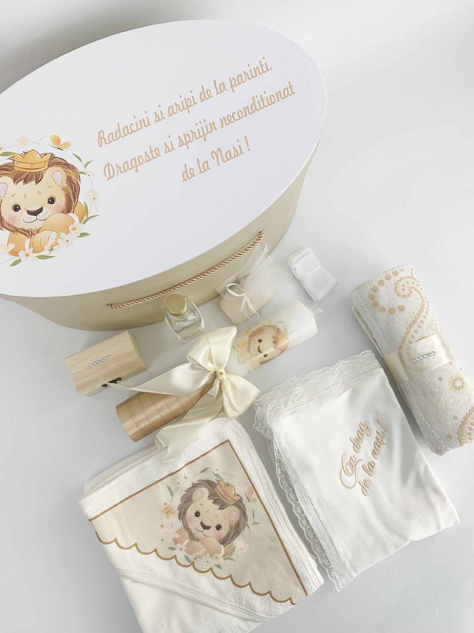 Trusou botez complet auriu cu leu - Botez bebelusi