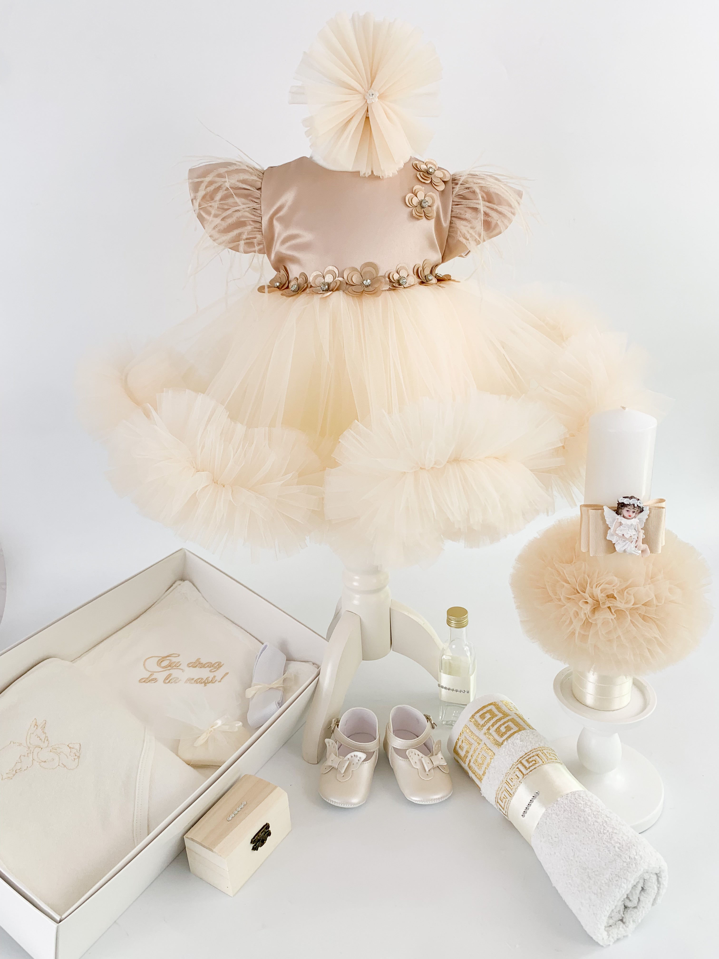 Rochie crem din bumbac inclusa in trusou botez fetita