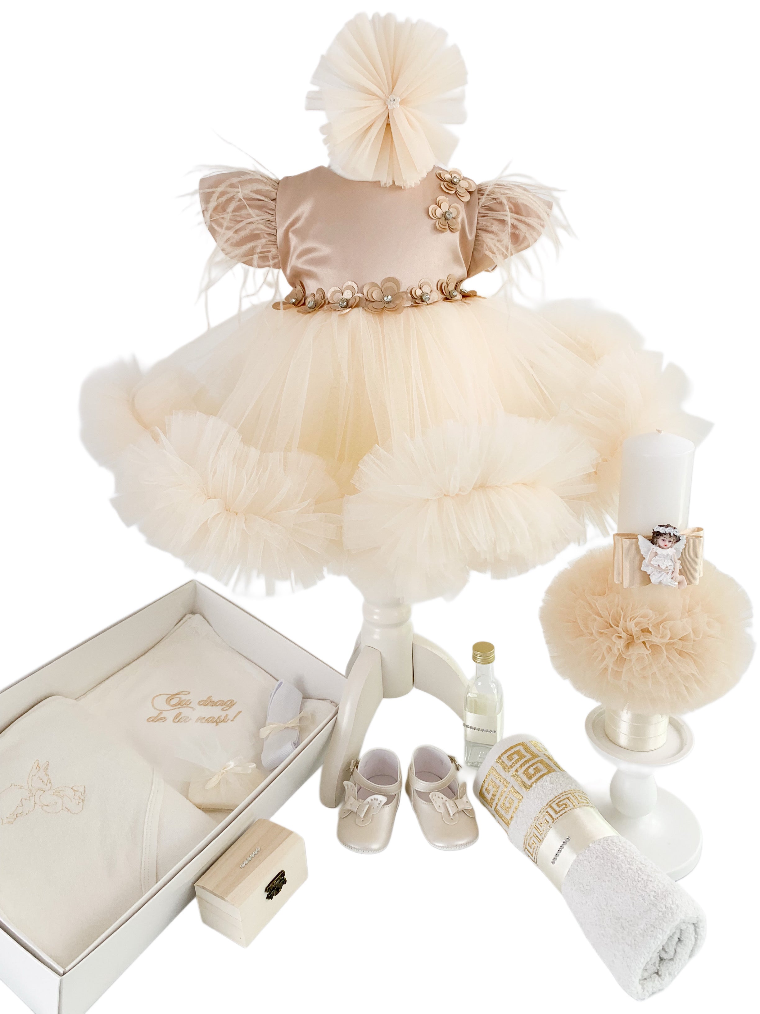 Trusou complet botez fetita cu rochie crem