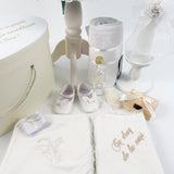Trusou botez complet cu rochita eleganta si lumanare personalizata manual - Carmenuta