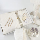 Trusou botez complet cu rochita eleganta si lumanare personalizata manual - Ecateris