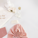 Trusou botez complet cu rochita eleganta si lumanare personalizata hand made - Olimpia
