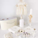 Trusou botez complet cu rochita eleganta si lumanare ceara naturala - Inez