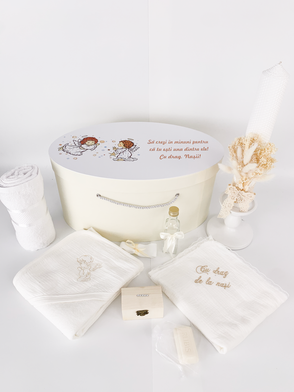 Trusou personalizat botez cu cufar, muselina si lumanare ceara naturala - Alesia