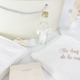 Trusou personalizat botez cu cufar, muselina si lumanare ceara naturala - Alesia