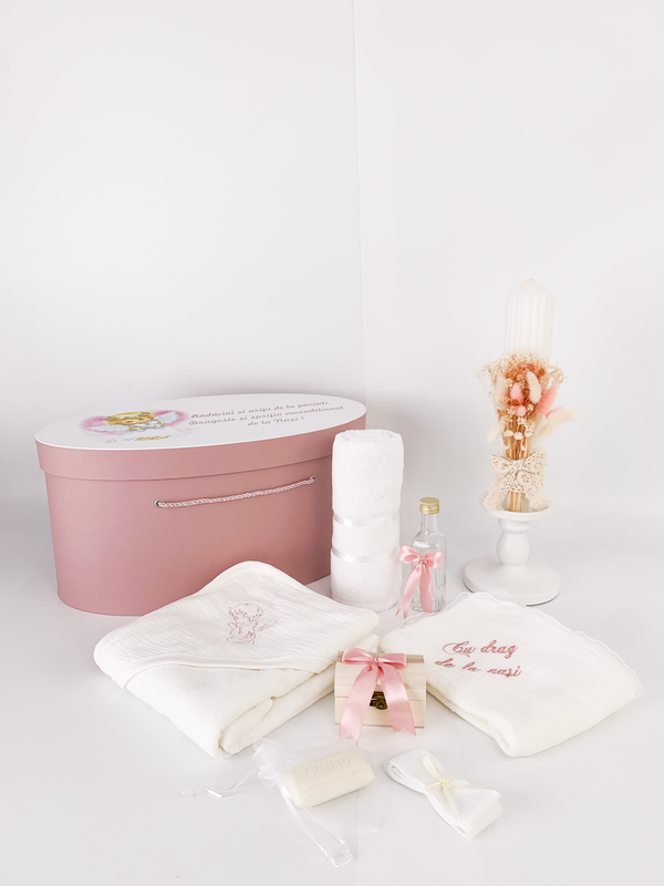 Trusou personalizat botez cu cufar, muselina si lumanare hand made - Vivienne