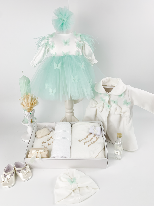 Trusou botez complet cu rochita eleganta, paltonas si lumanare personalizata manual - Carluta