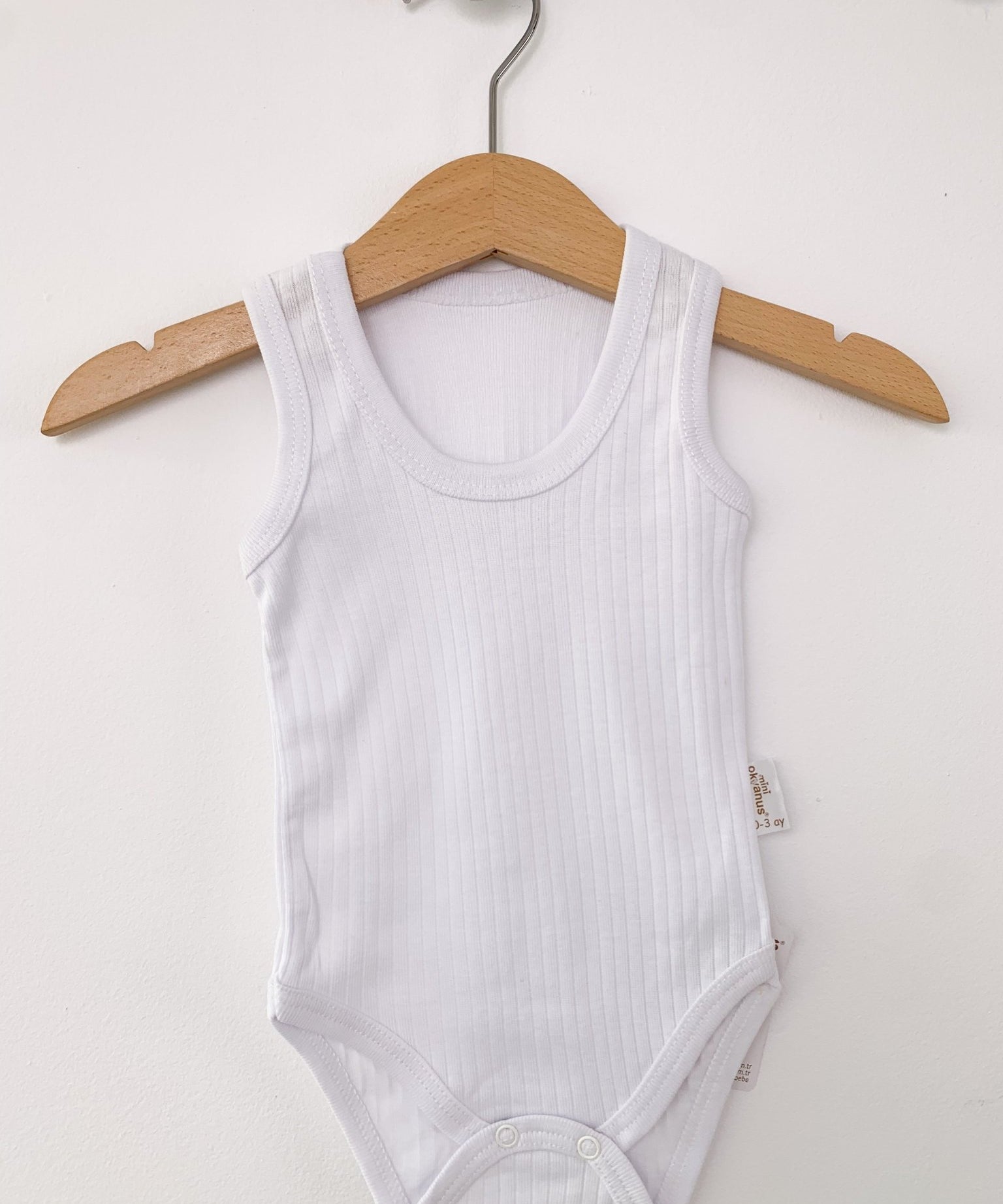 Body alb bebelus - Botez bebelusi