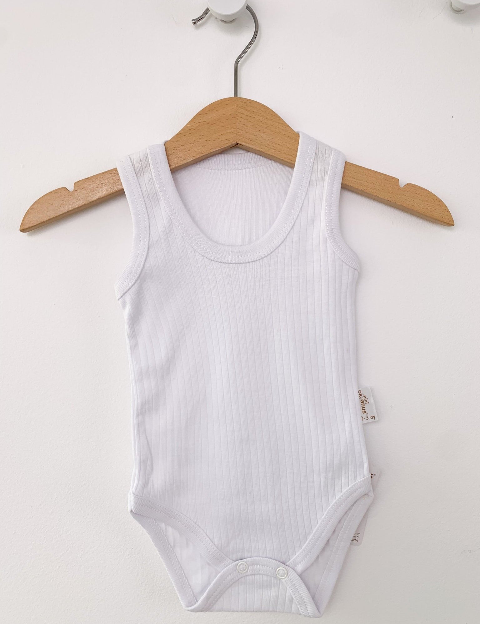 Body alb bebelus - Botez bebelusi
