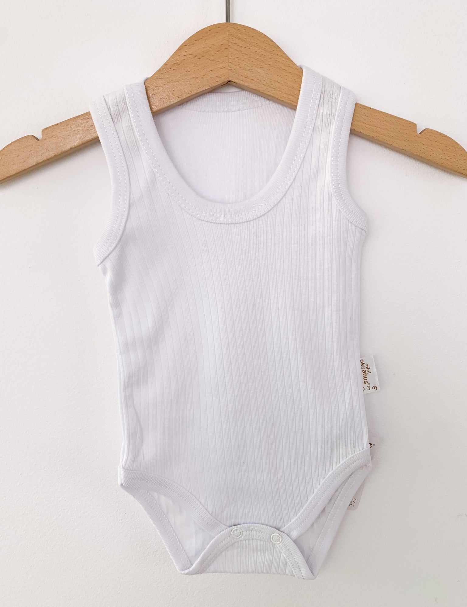 Body alb bebelus - Botez bebelusi