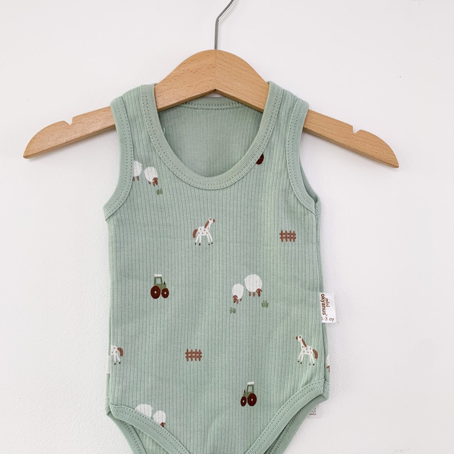 Body bebelus - verde cu animalute - Botez bebelusi