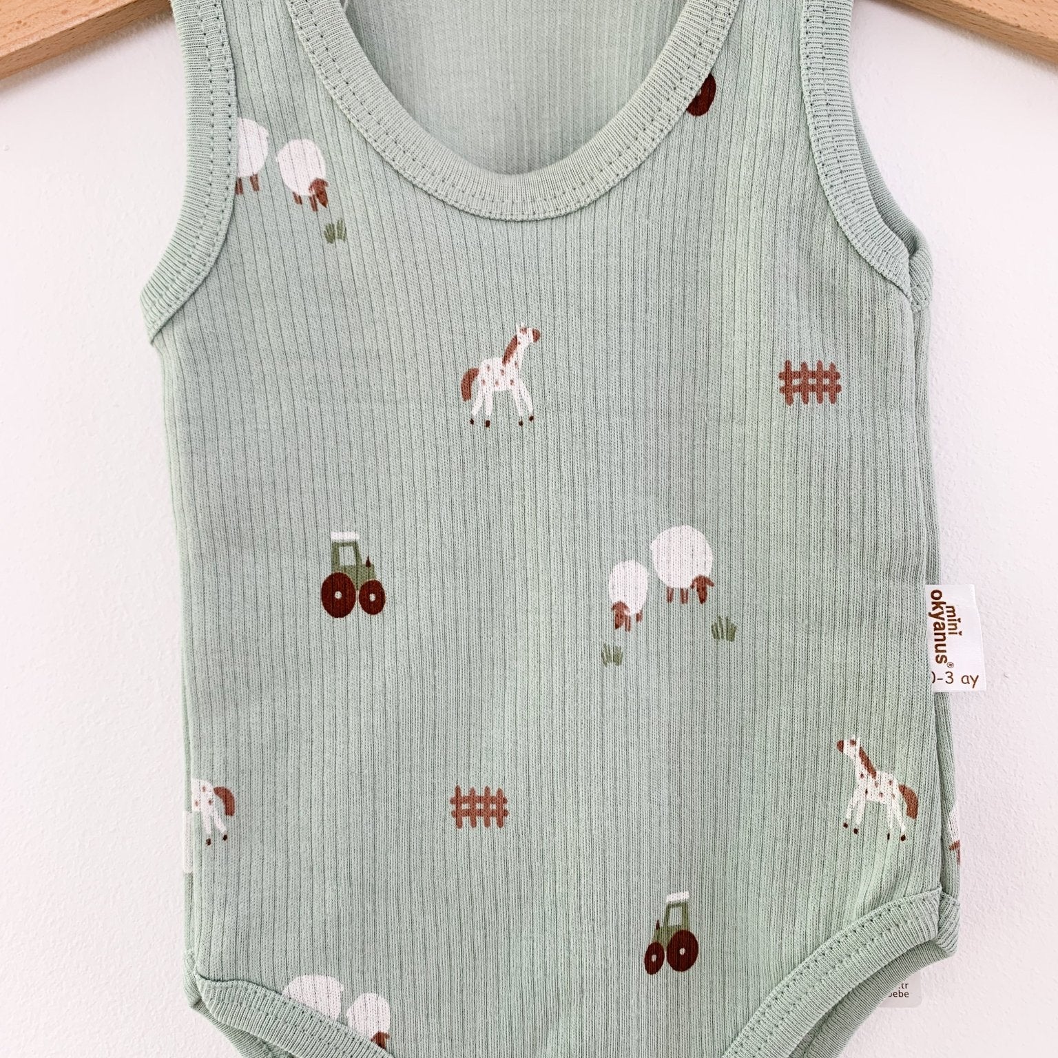 Body bebelus - verde cu animalute - Botez bebelusi