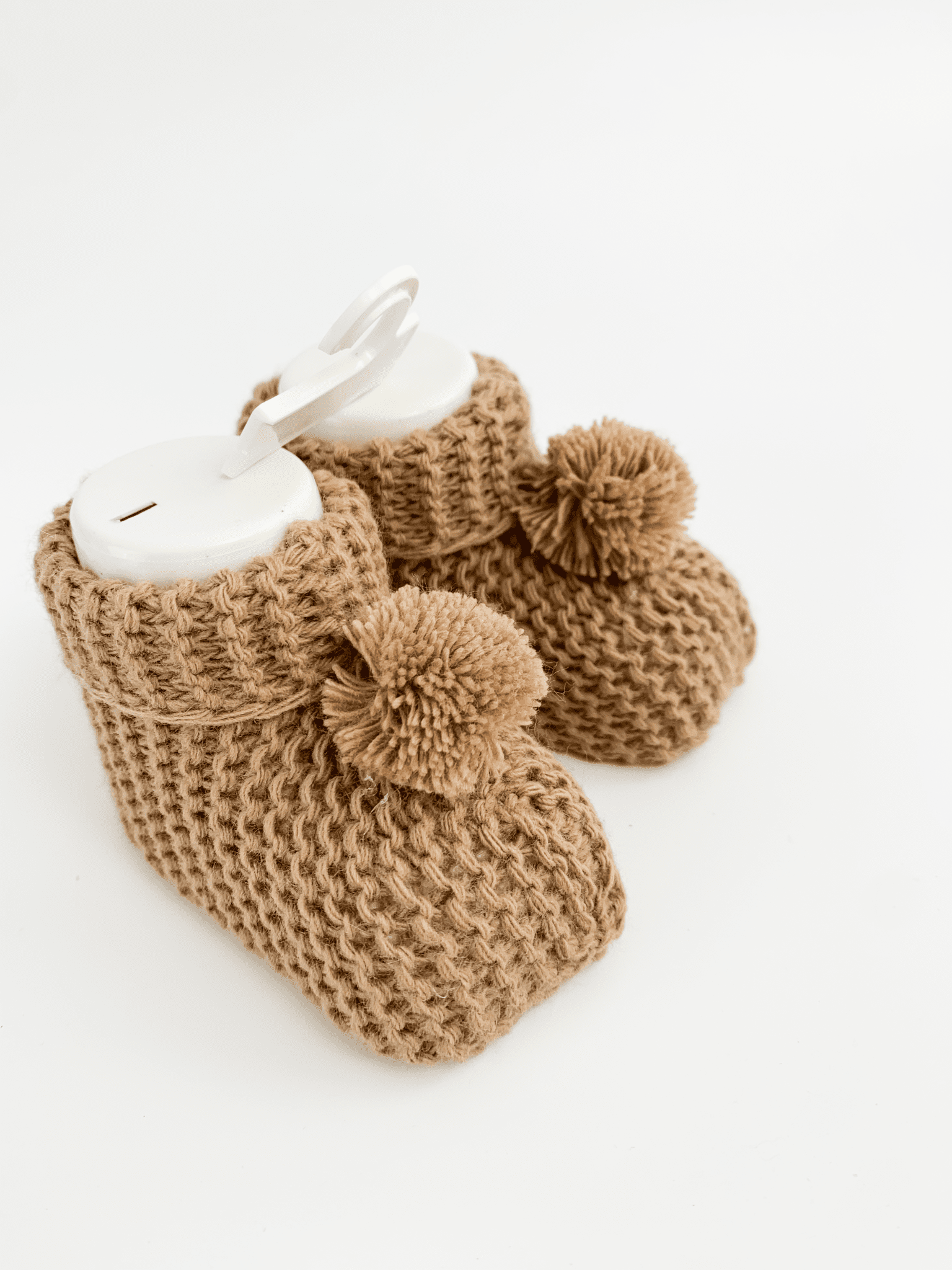 Botosei bebe tricotati - maro - Botez bebelusi