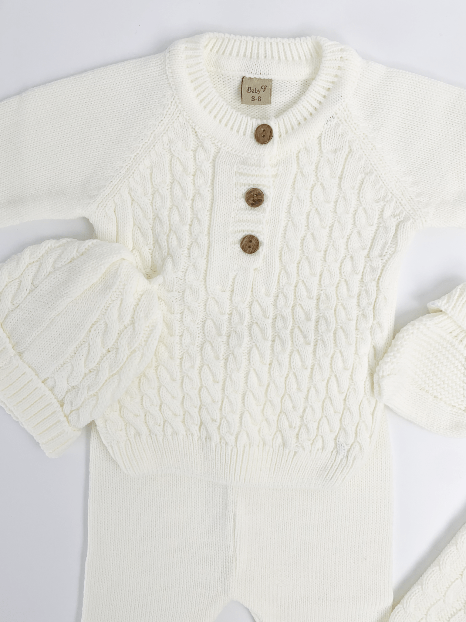 Compleu bebelus tricotat alb - 5 piese - Botez bebelusi