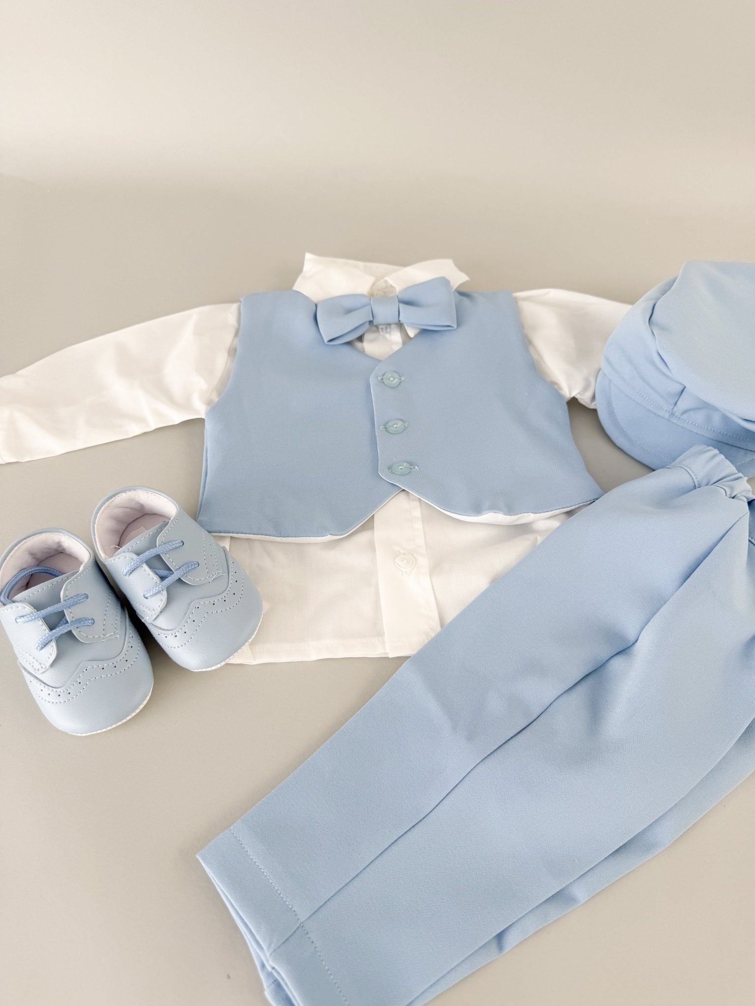 Costum botez bleo baiat Aurelian cu încălțăminte - Botez bebelusi