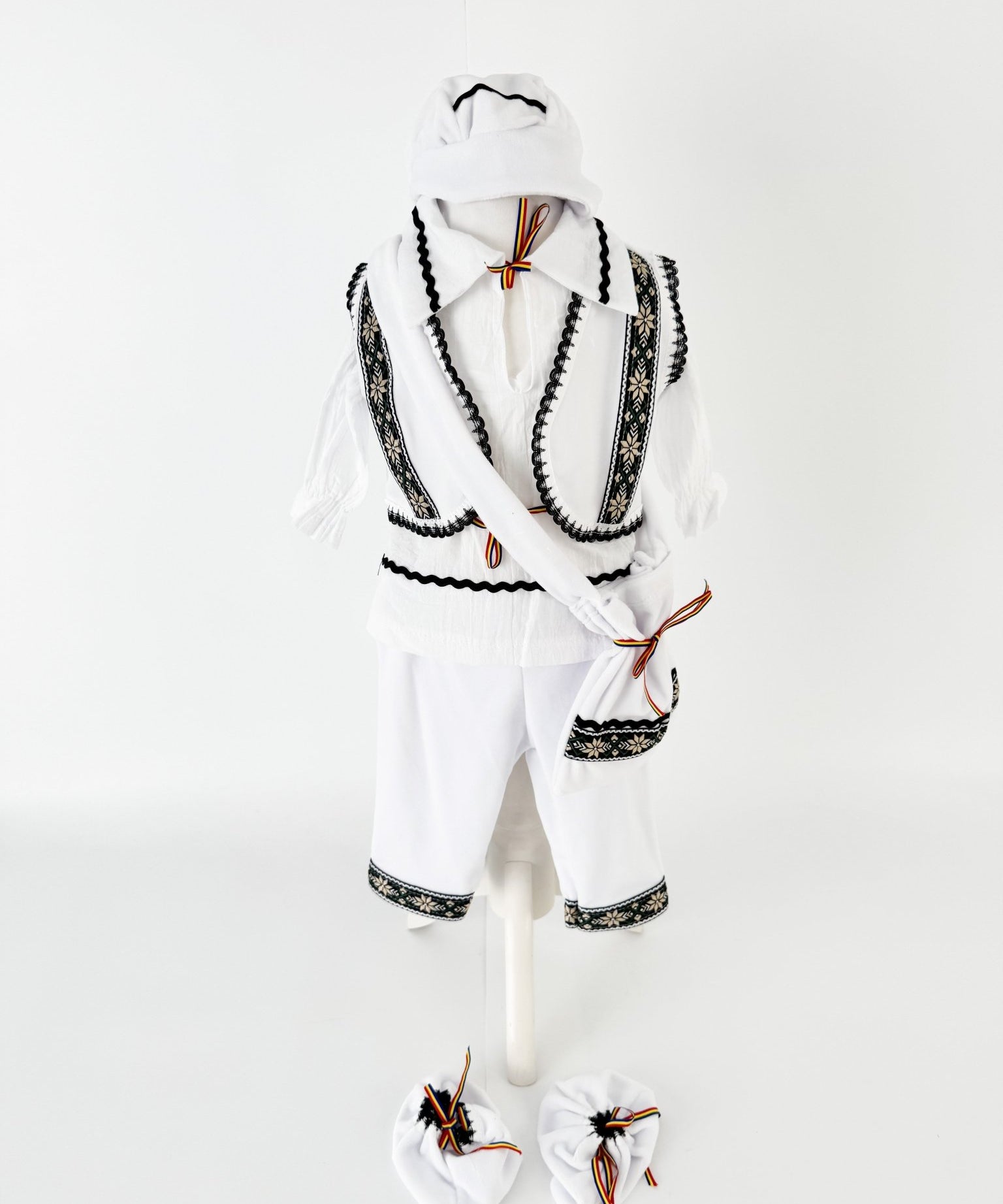 Costum traditional bebelusi complet - Gelu - Botez bebelusi