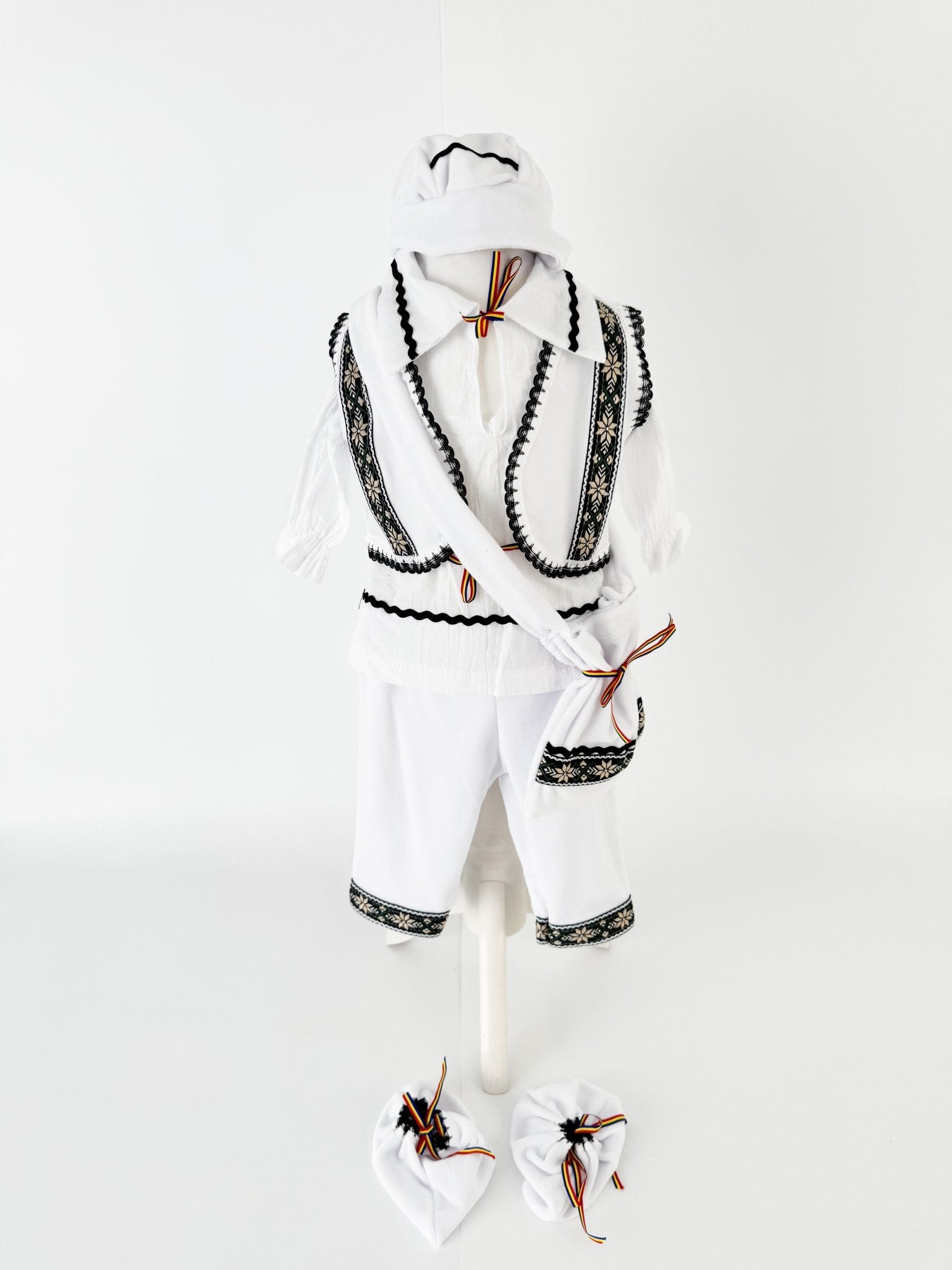 Costum traditional bebelusi complet - Gelu - Botez bebelusi