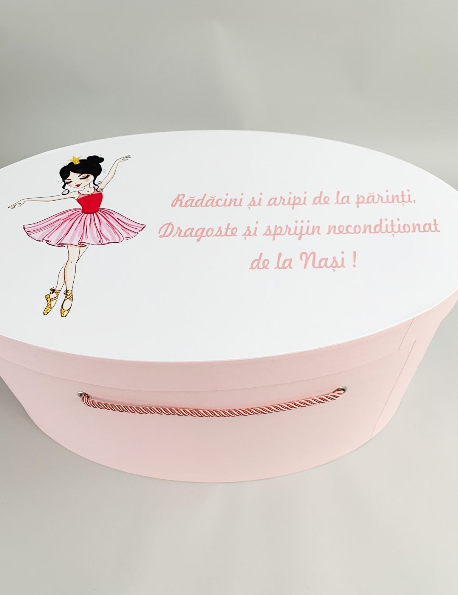 Cufar roz pal cu fetita dansatoare - Botez bebelusi