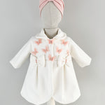 Palton alb cu fluturasi si fundite si turban roz - Botez bebelusi