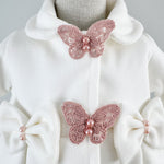 Palton alb cu fluturasi si turban roz - Botez bebelusi