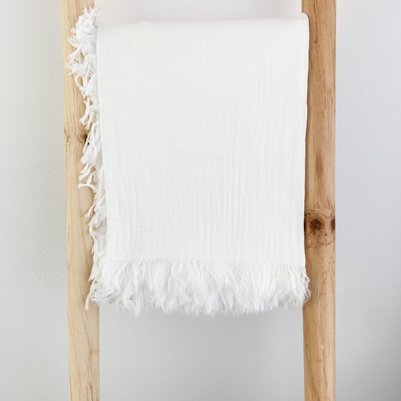 Patura bebelus din muselina alba - Botez bebelusi