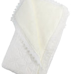 Patura bebelusi groasa - alba cu franjuri - Botez bebelusi