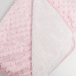 Patura bebelusi pufoasa cu bulinute - roz - Botez bebelusi