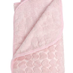 Patura bebelusi pufoasa cu inimioare - roz - Botez bebelusi