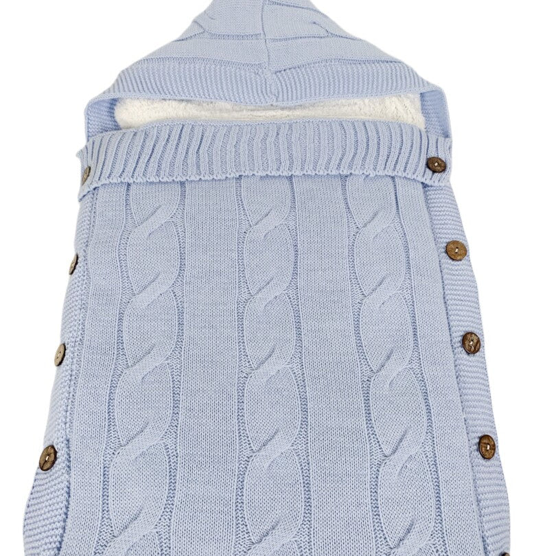 Port bebe tricotat albastru - Botez bebelusi