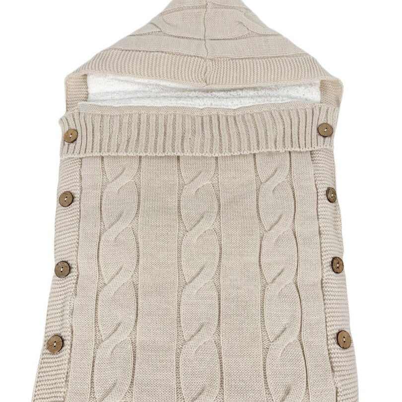 Port bebe tricotat crem - Botez bebelusi