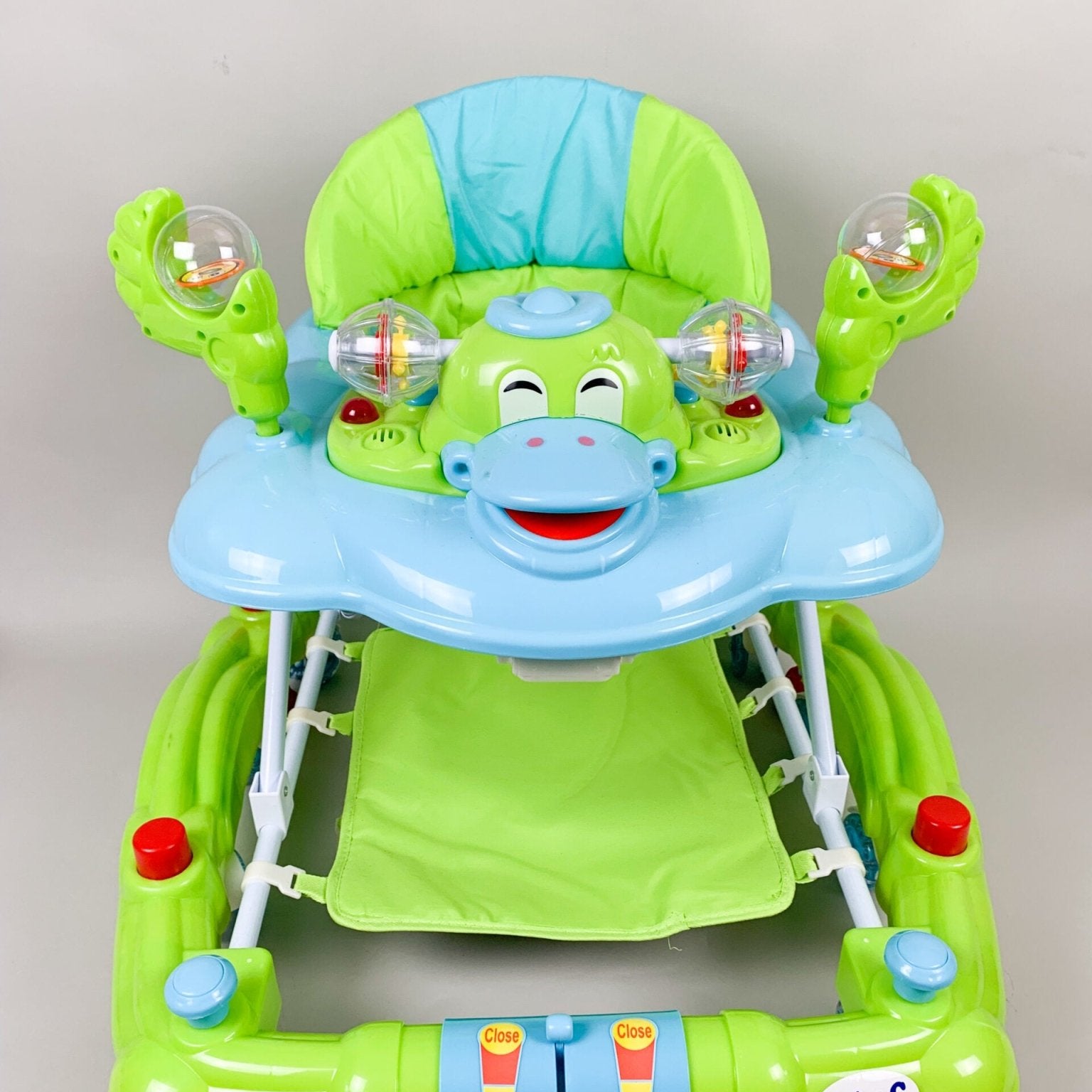 Premergator cu balansoar verde - Botez bebelusi