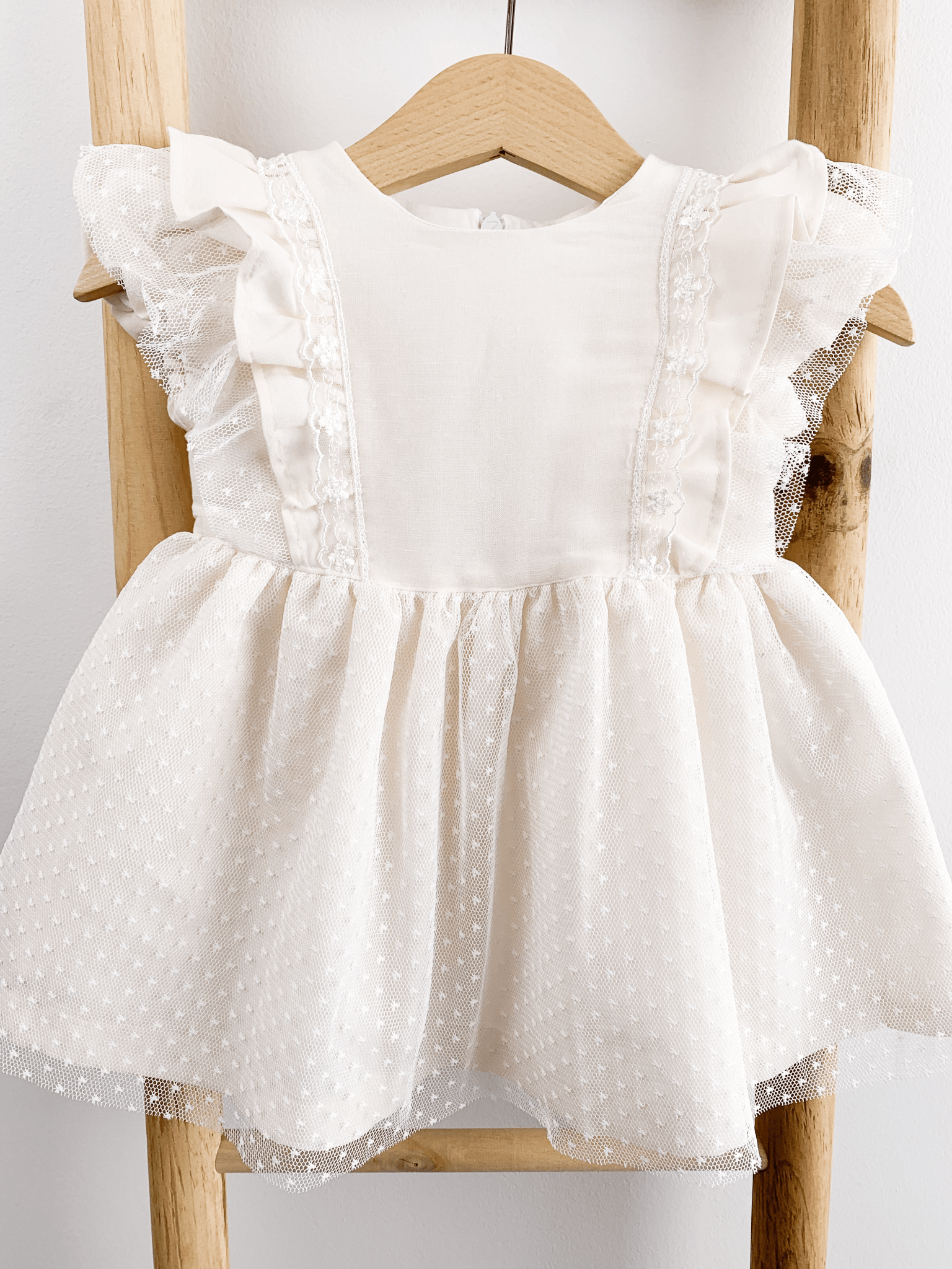Rochita Bebelusi Ivory din Tul cu Dantela Model de Ocazie - Katinca - Botez bebelusi