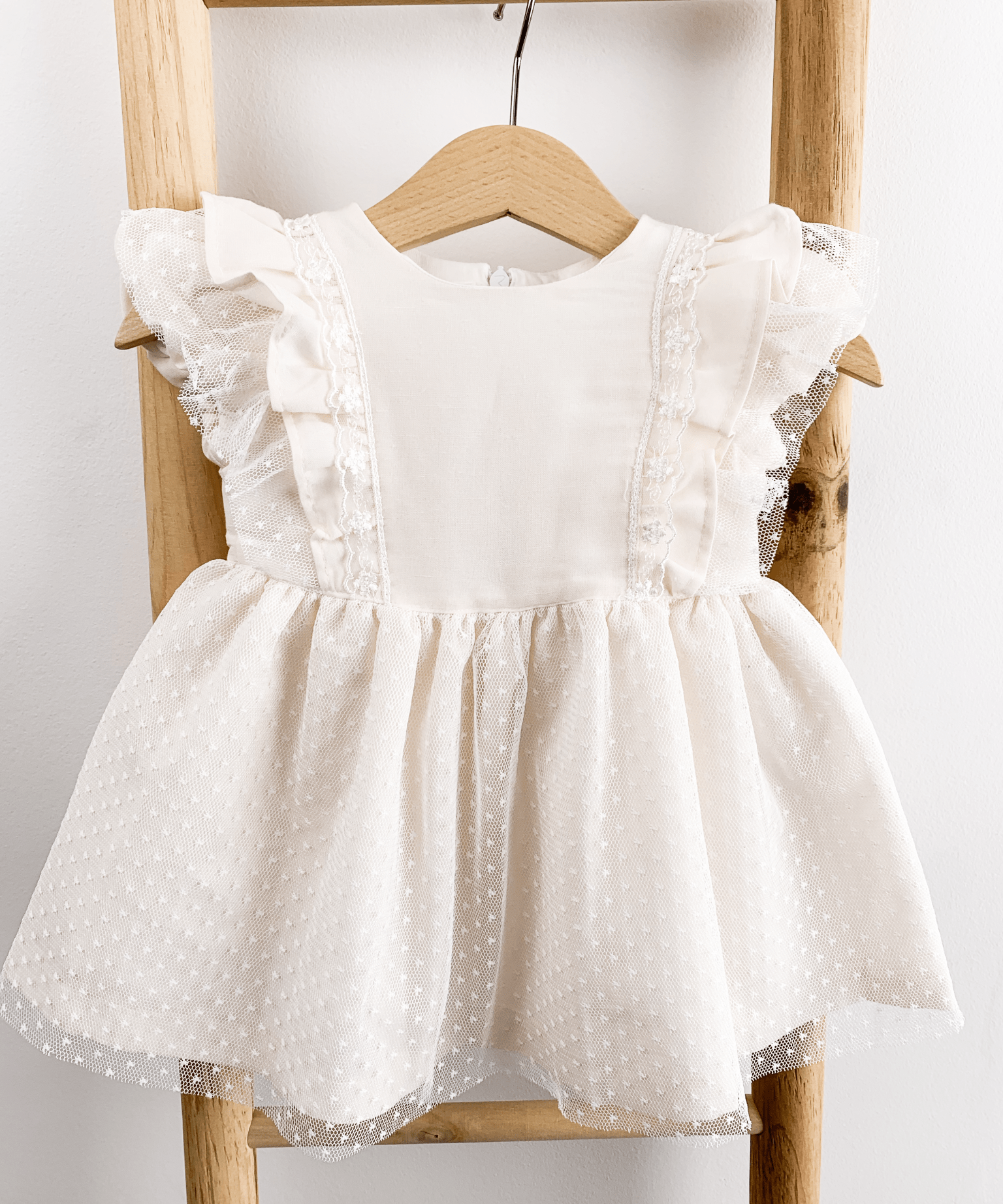 Rochita Bebelusi Ivory din Tul cu Dantela Model de Ocazie - Katinca - Botez bebelusi