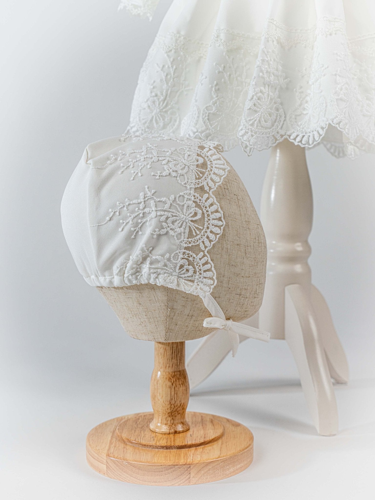 Rochita Eleganta Ivory cu Dantela si Perle - Giulia - Botez bebelusi