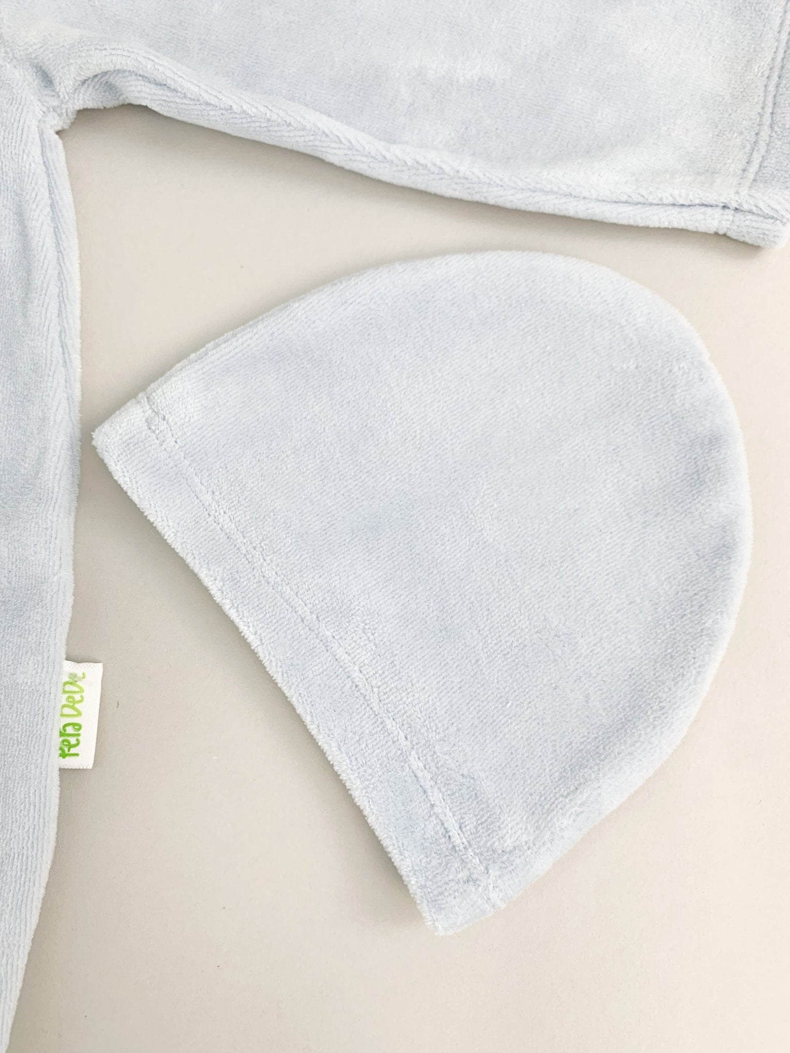 Salopeta albastra pufoasa baiat cu catelus si iepuras - Botez bebelusi