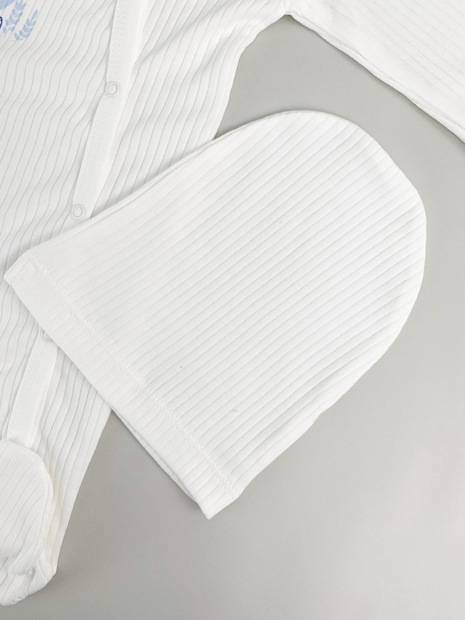 Salopeta baiat alba Winnie the Pooh - Botez bebelusi