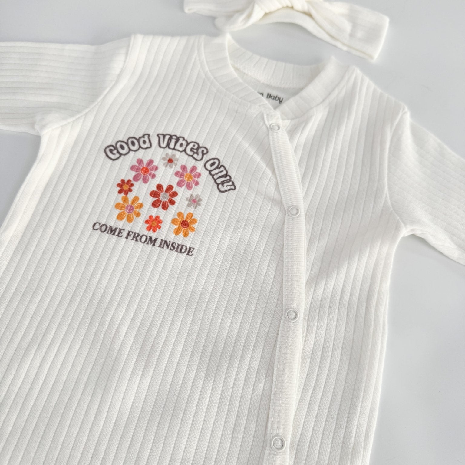 Salopeta fetita alba - logo Good Vibes - Botez bebelusi