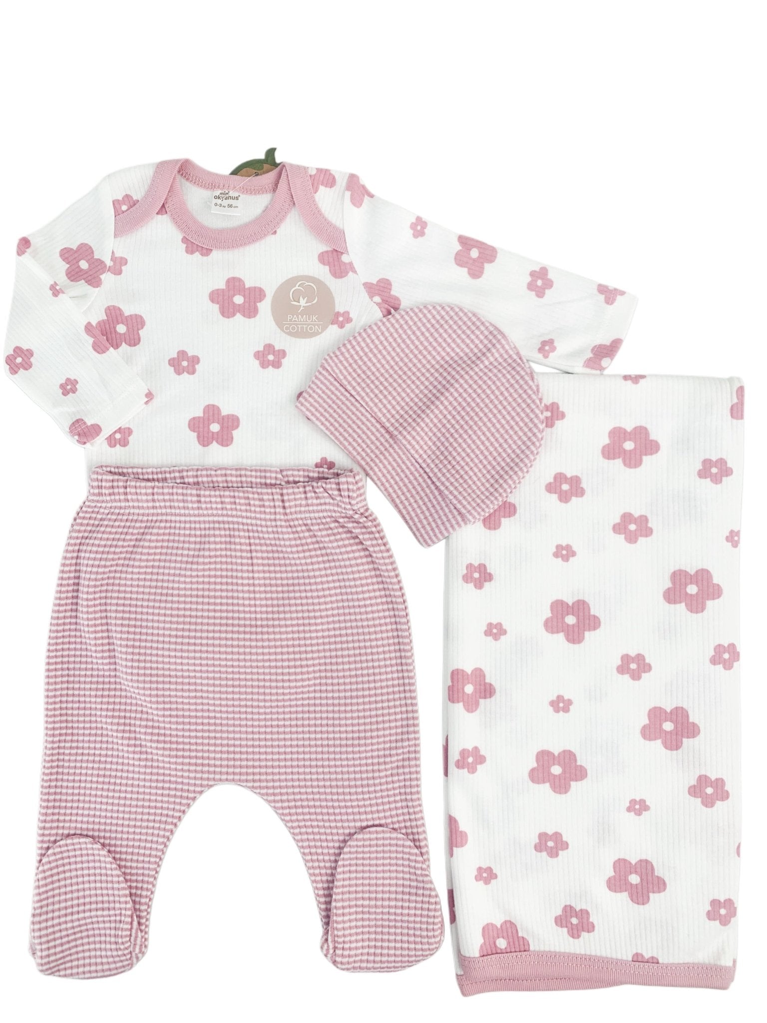 Salopeta fetite cu paturica si caciulita - 4 piese - Botez bebelusi