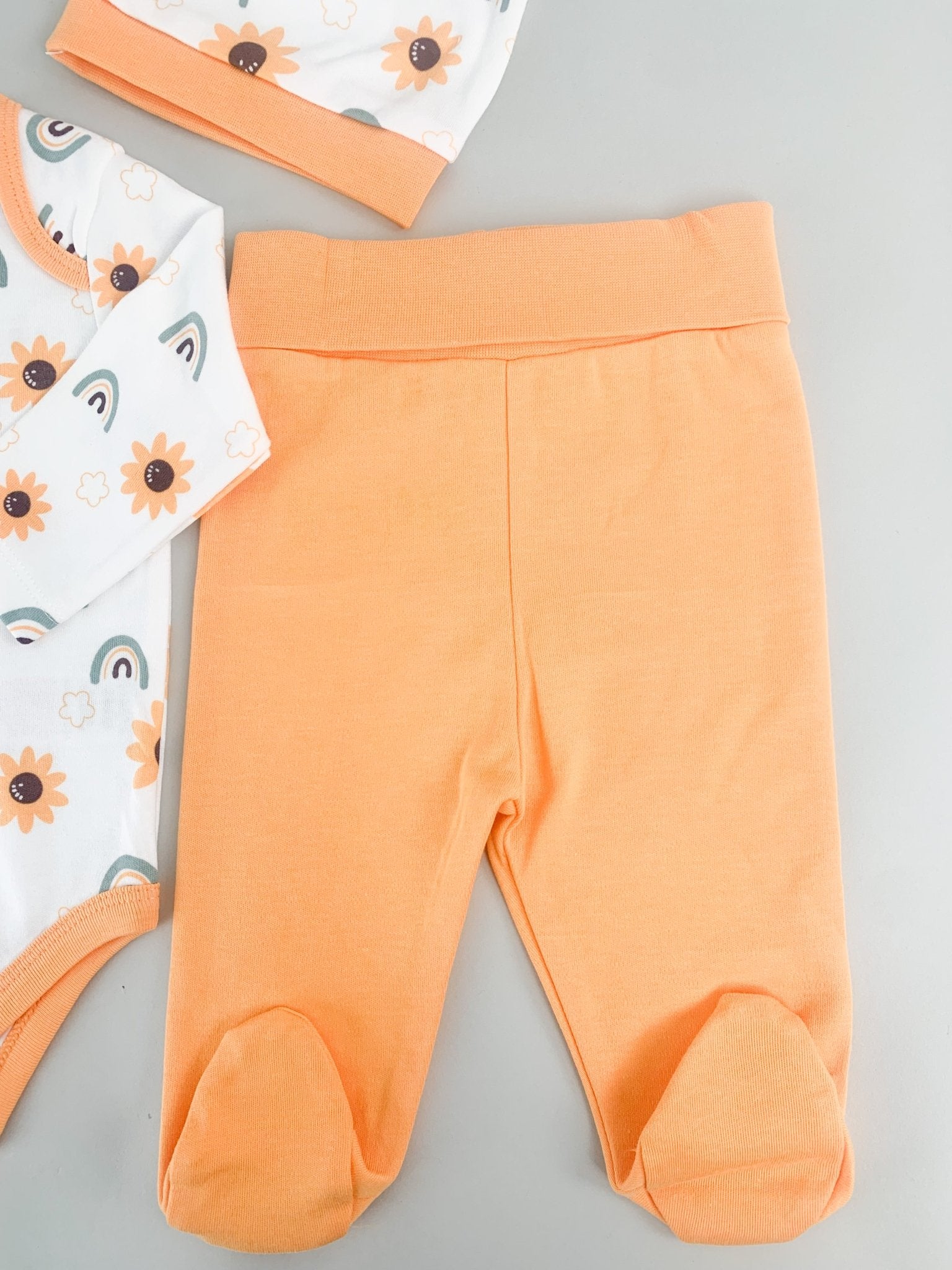 Salopeta fetite portocalie cu floarea - soarelui - 3 piese - Botez bebelusi