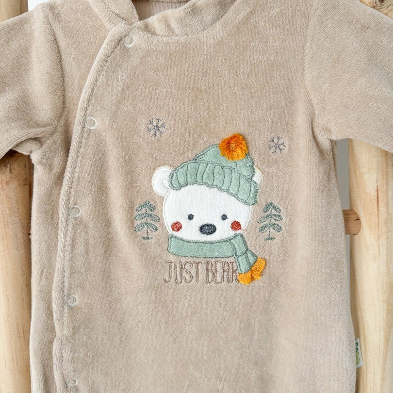 Salopeta pufoasa maro cu ursulet cu fular - Botez bebelusi