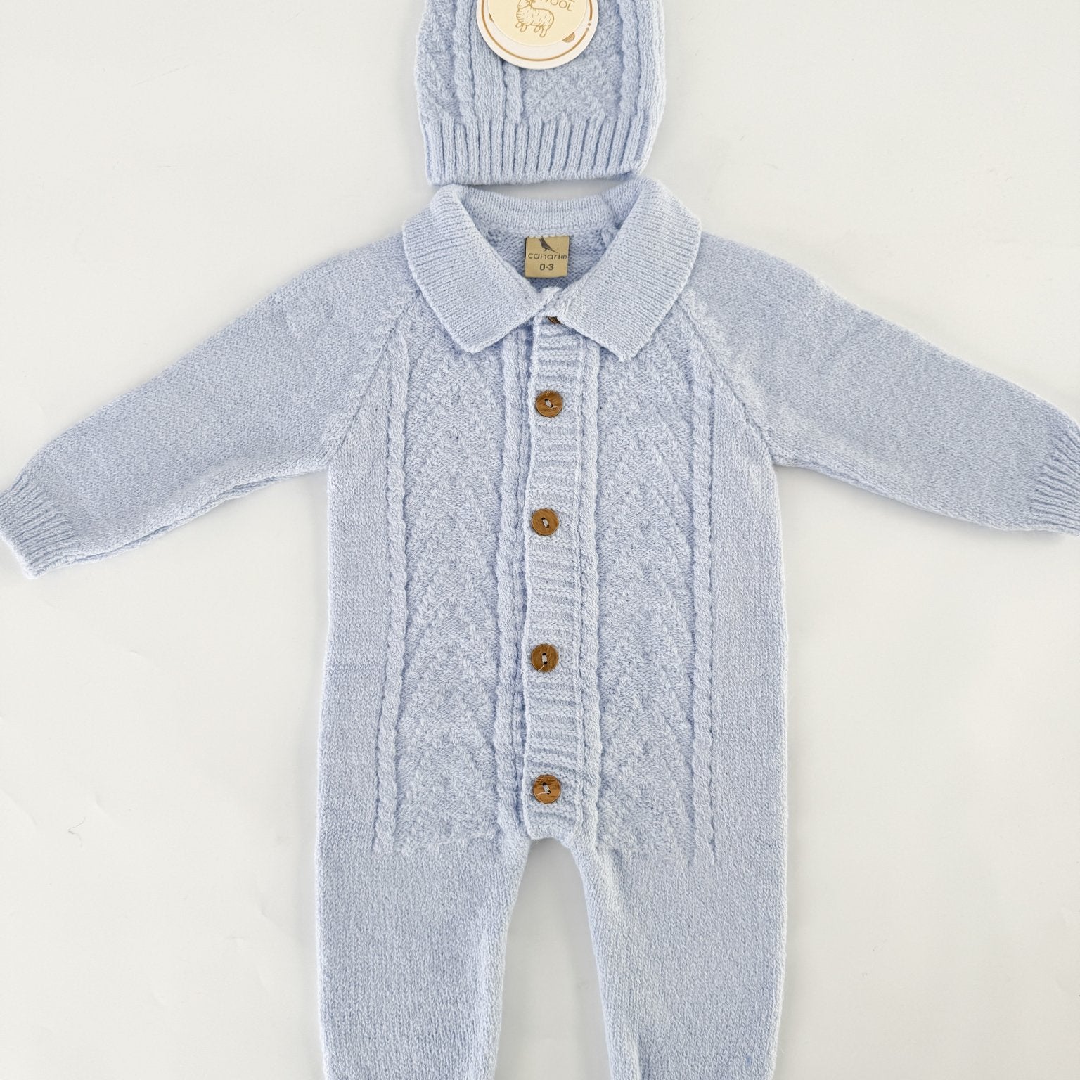 Salopeta tricotata baiat albastra cu caciulita - Botez bebelusi