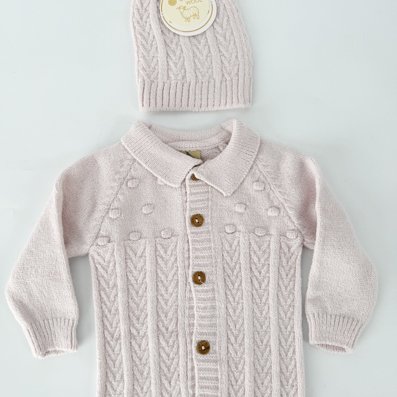 Salopeta tricotata fetita roz cu caciulita - Botez bebelusi