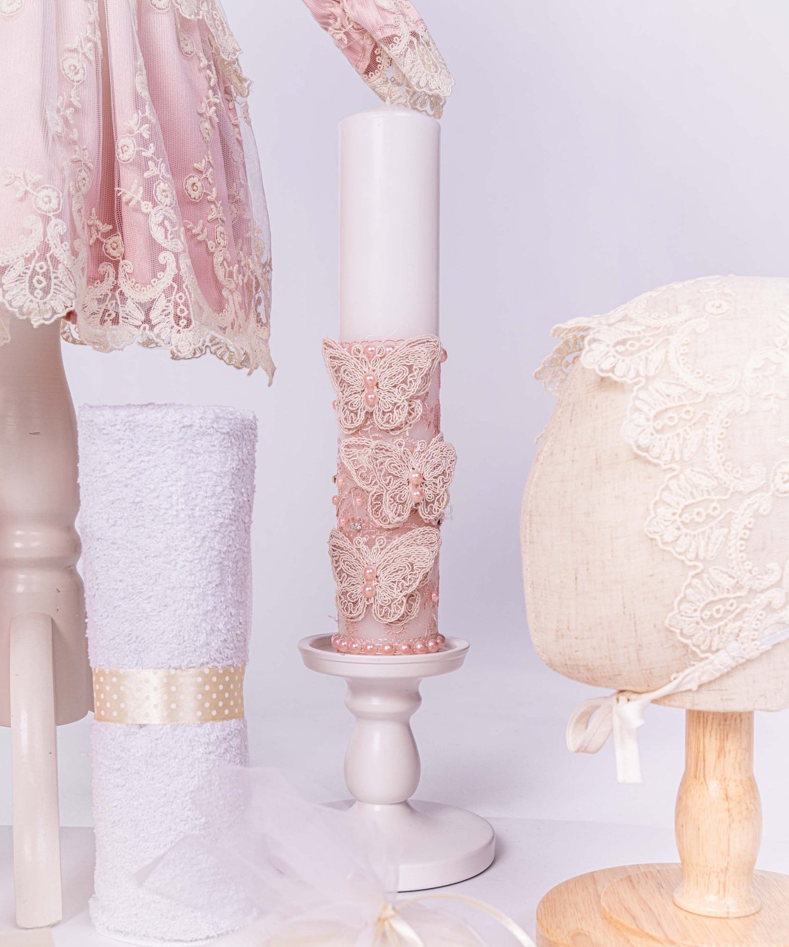 Set Botez Bebelusi cu Rochita, Cufar Depozitare si Trusou Hand - Made - Blanca - Botez bebelusi