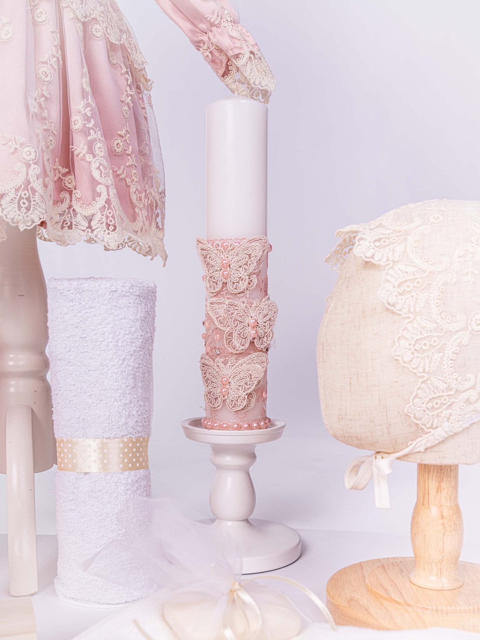 Set Botez Bebelusi cu Rochita, Cufar Depozitare si Trusou Hand - Made - Blanca - Botez bebelusi