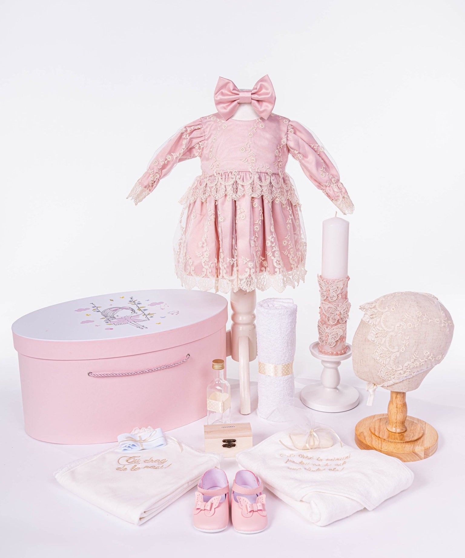 Set Botez Bebelusi cu Rochita, Cufar Depozitare si Trusou Hand - Made - Blanca - Botez bebelusi
